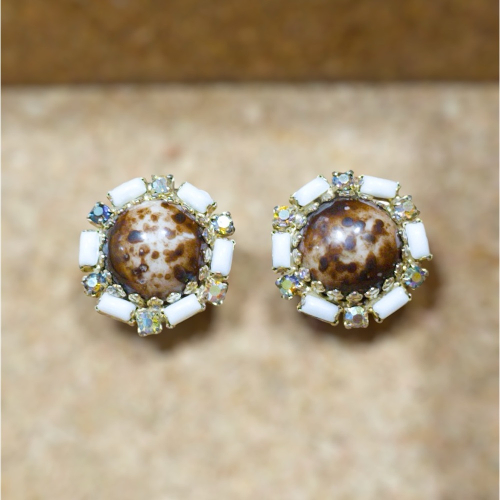 Vintage Hobe Clip-ons